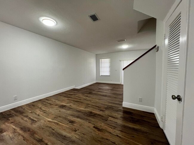 Building Photo - 10623 Royal Palm Blvd