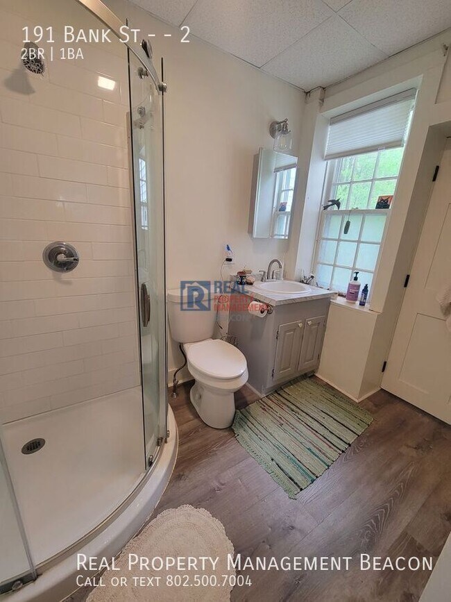 Building Photo - 191 Bank St