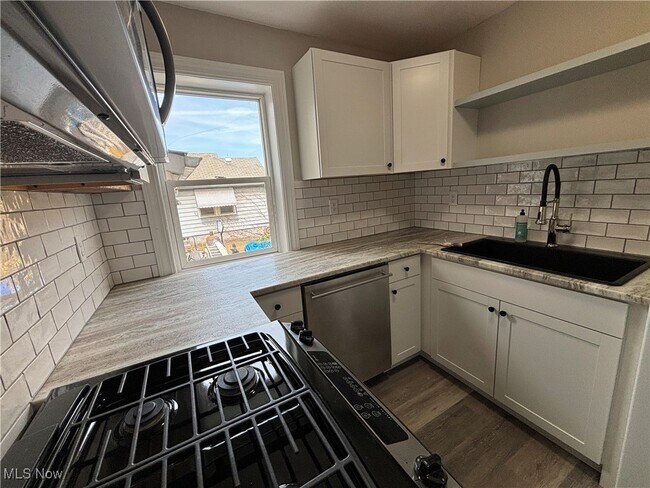 Building Photo - 1445 W 52nd St