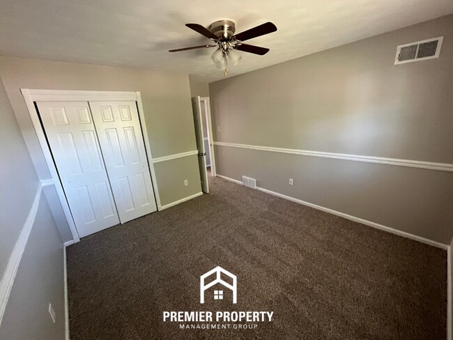 Building Photo - Spacious 4BR/2BA in Whitehaven | 2,000+ SQ FT, Hardwood Floors & Fireplace