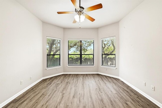 Building Photo - 1611 Rimstone Dr