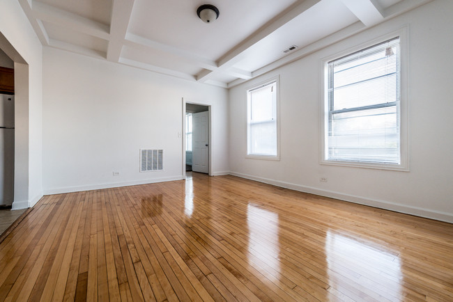 Dining Room - 2817 E 77th St