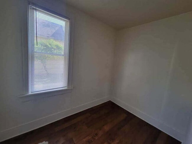 Primary Photo - 2 Bedroom lower on the Southside.