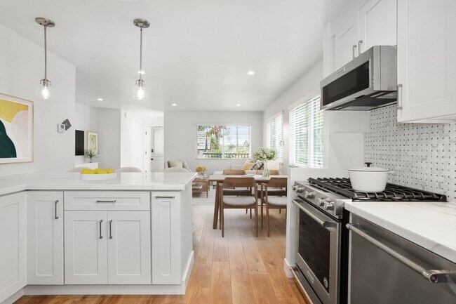 Building Photo - PALM