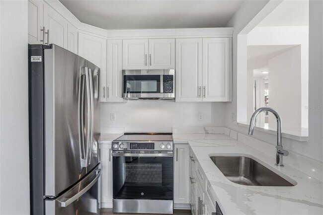 Building Photo - 554 Plaza Seville Ct