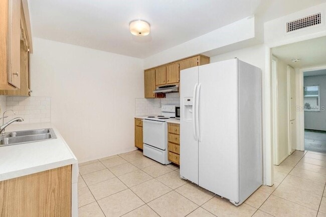 Building Photo - 1309 Warwick Ct