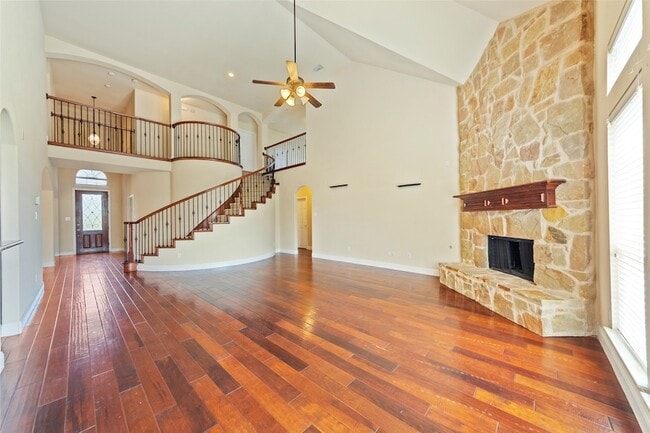 Building Photo - 6529 Abrams Dr