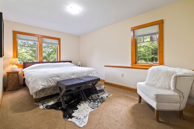 Building Photo - 196 Black Mountain Rd