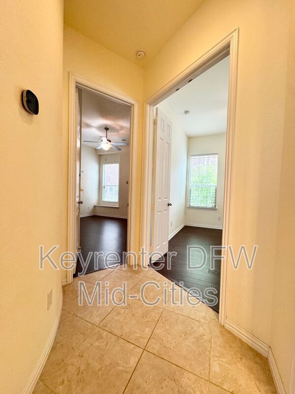 Building Photo - 8608 Newcastle Bend
