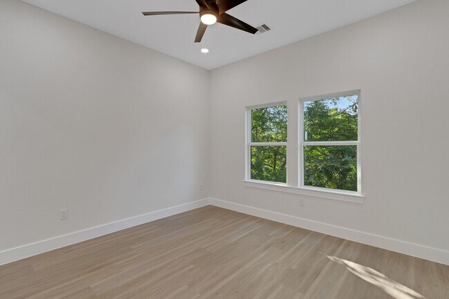 Building Photo - 7962 Ethel St