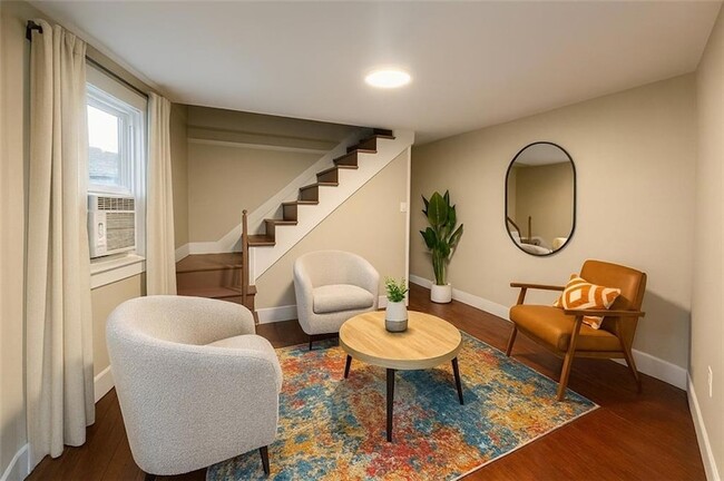 Building Photo - 8941 Jeannette St