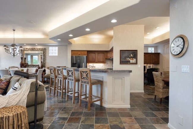 Building Photo - Paiute Springs at Entrada on Golf Course & FURNISHED!! 6-8 month lease available!