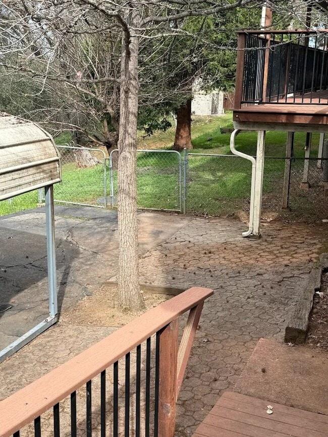 Building Photo - 174 Sunset Ln