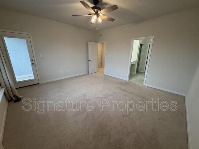 Building Photo - 14469 Hancock Towns Dr