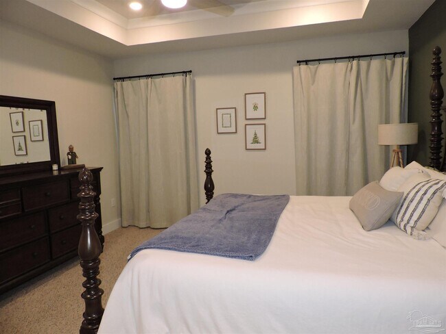 Building Photo - 10612 Davenport Lp