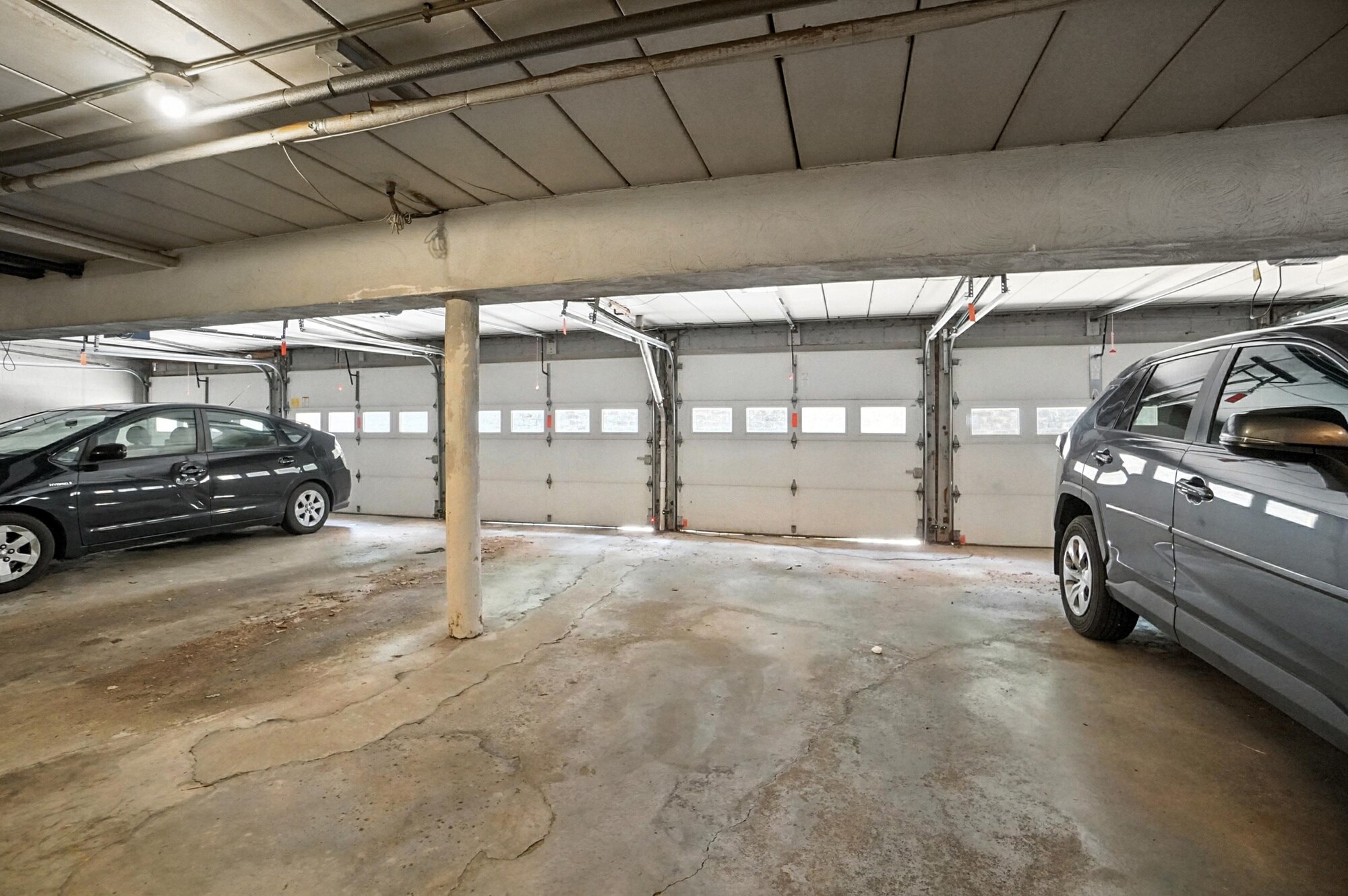 Building Photo - 2270 Madison Rd