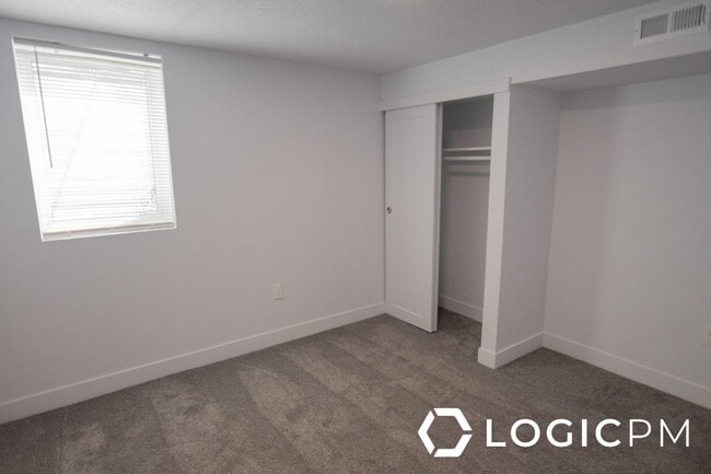Building Photo - 171 E 3000 S