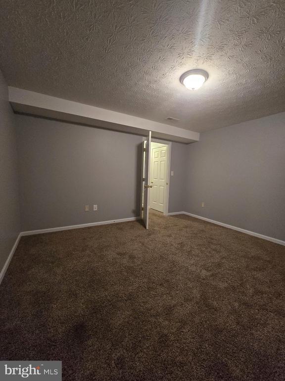 Building Photo - 160 Leeds Creek Cir