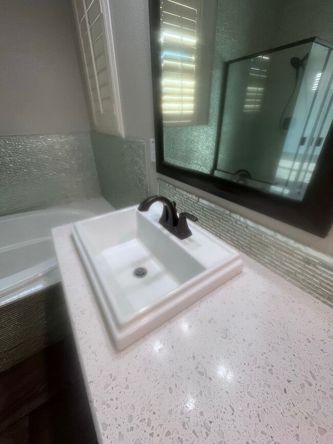 Building Photo - Riverbank!