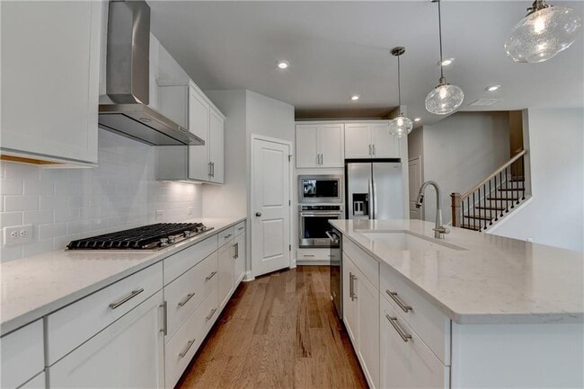 Building Photo - 400 Renwood Trl