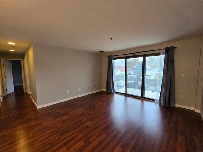 Building Photo - 500 Washington St