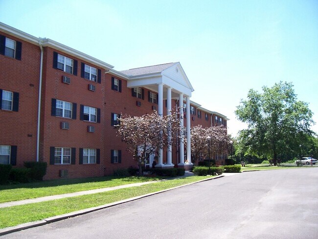 Building Photo - Oakdale Senior