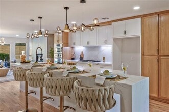 Building Photo - 11115 Scotsmeadow Dr