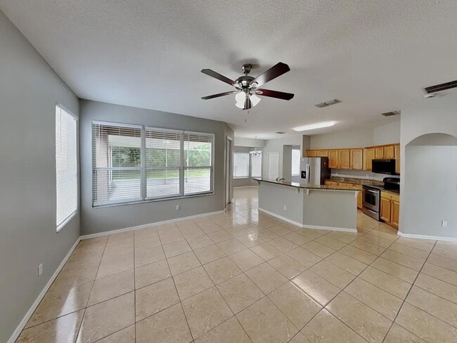 Building Photo - 5067 Hook Hollow Cir