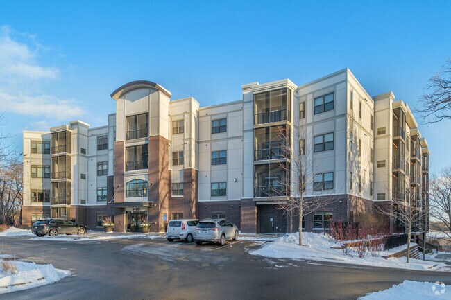 Front of Building - Zvago Glen Lake