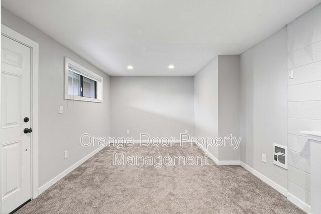 Building Photo - 24305 102nd Ave Ct E
