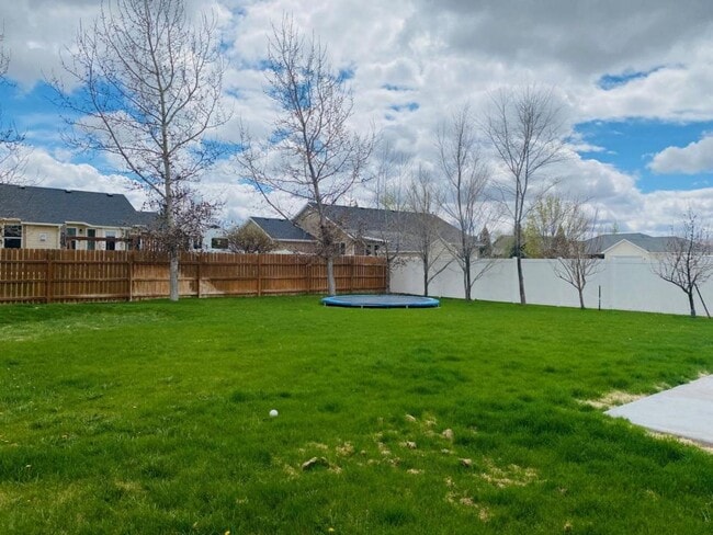 Building Photo - 1466 Chesney Ct