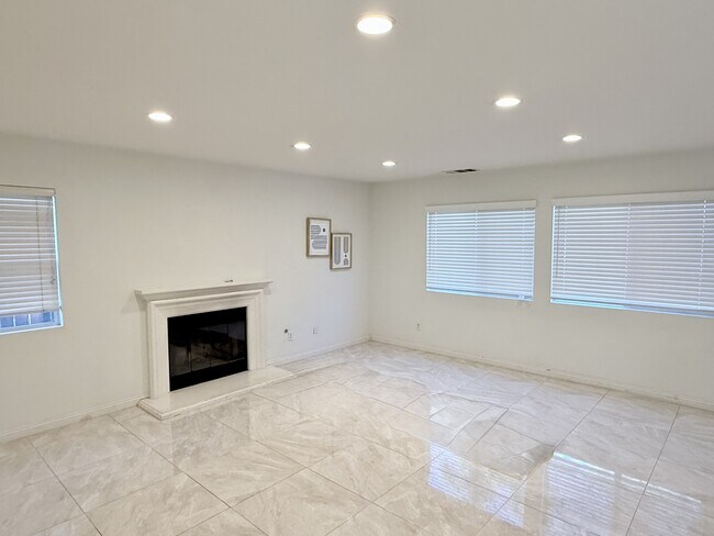 Building Photo - 11226 Evergreen Loop