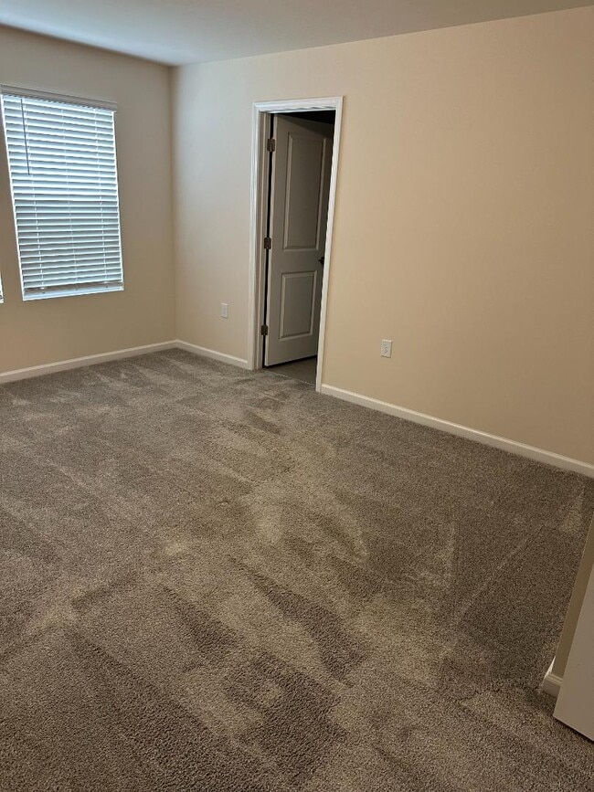 Building Photo - 1632 Laforce Cv