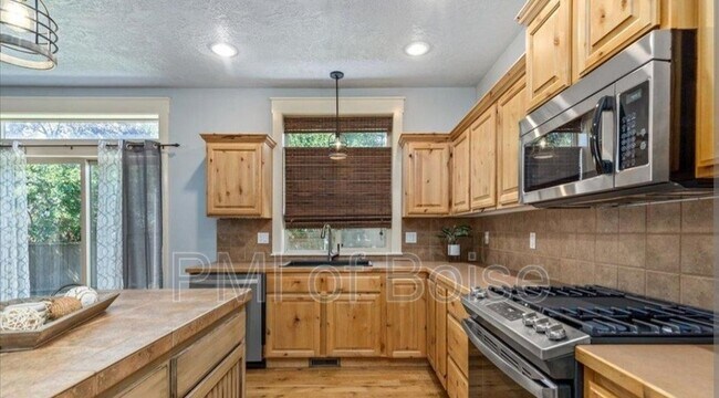 Building Photo - 12714 W Baldcypress Dr