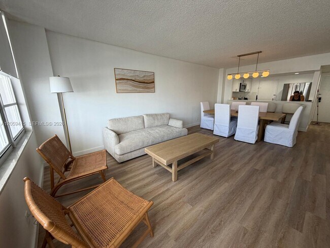 Building Photo - 3725 S Ocean Dr