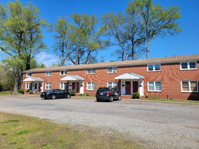 Primary Photo - 3501 Commerce St