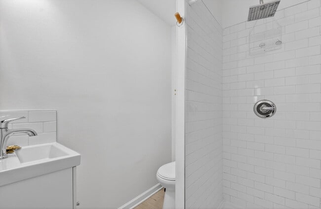 Building Photo - 306 N J St