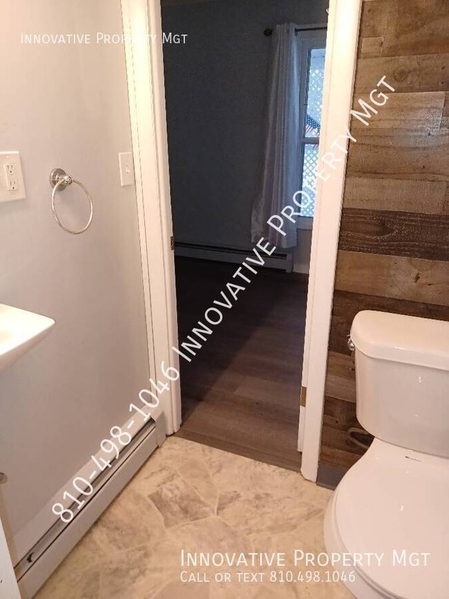 Building Photo - 120 E State St