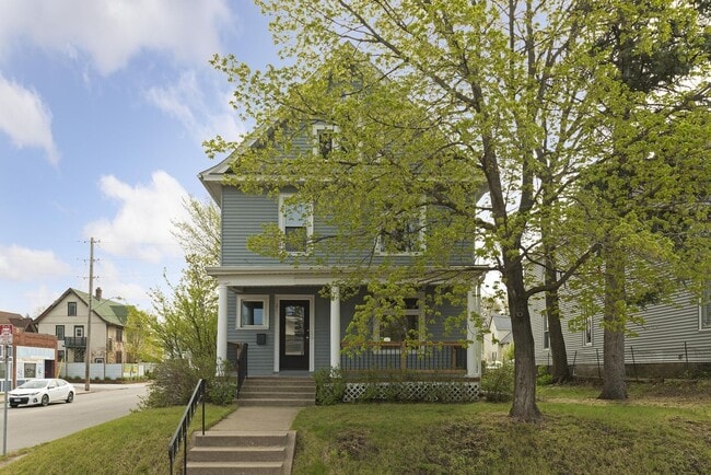 Building Photo - 3501 Cedar Ave S