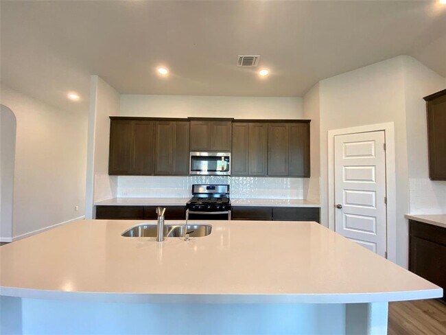 Building Photo - 110 Joseph Hawkins Ln