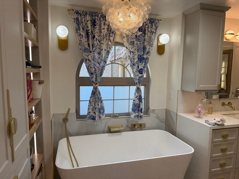 Building Photo - 109 El Porton