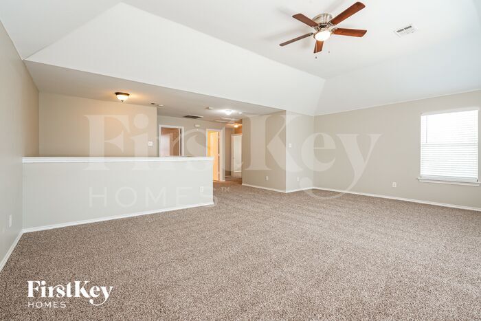 Building Photo - 4536 Indian Rock Dr