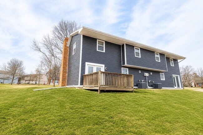 Building Photo - 3715 Hermitage Rd