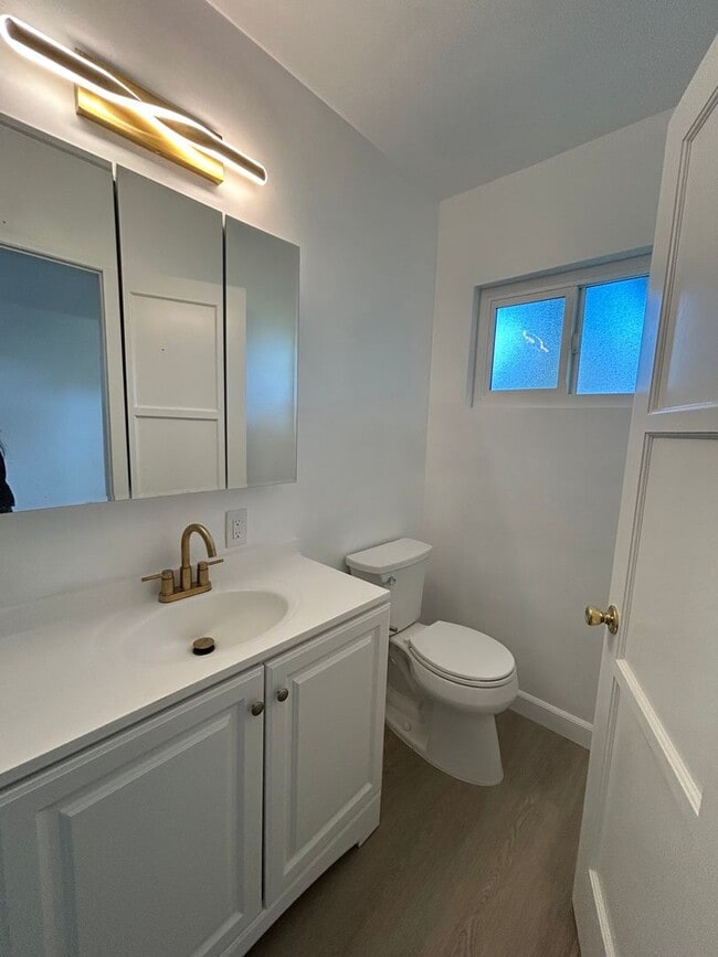 Building Photo - Beautiful 3 bed 2 bath home