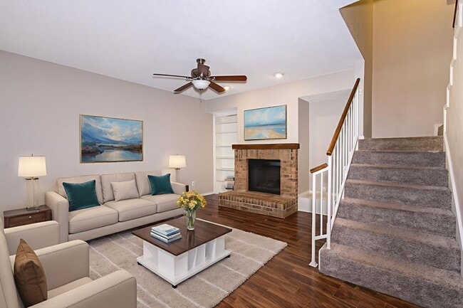 Building Photo - 2805 Meadow Park Dr