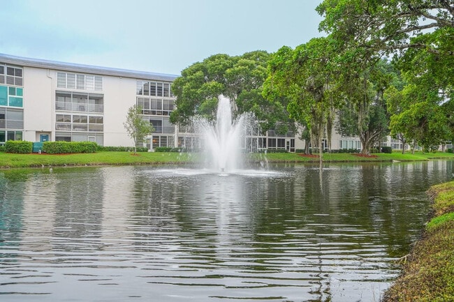 Building Photo - 3201 Portofino Point