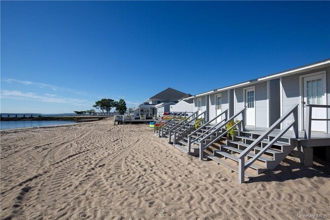 Building Photo - 357 Midland Ave