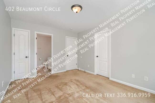 Building Photo - 402 Beaumont Cir