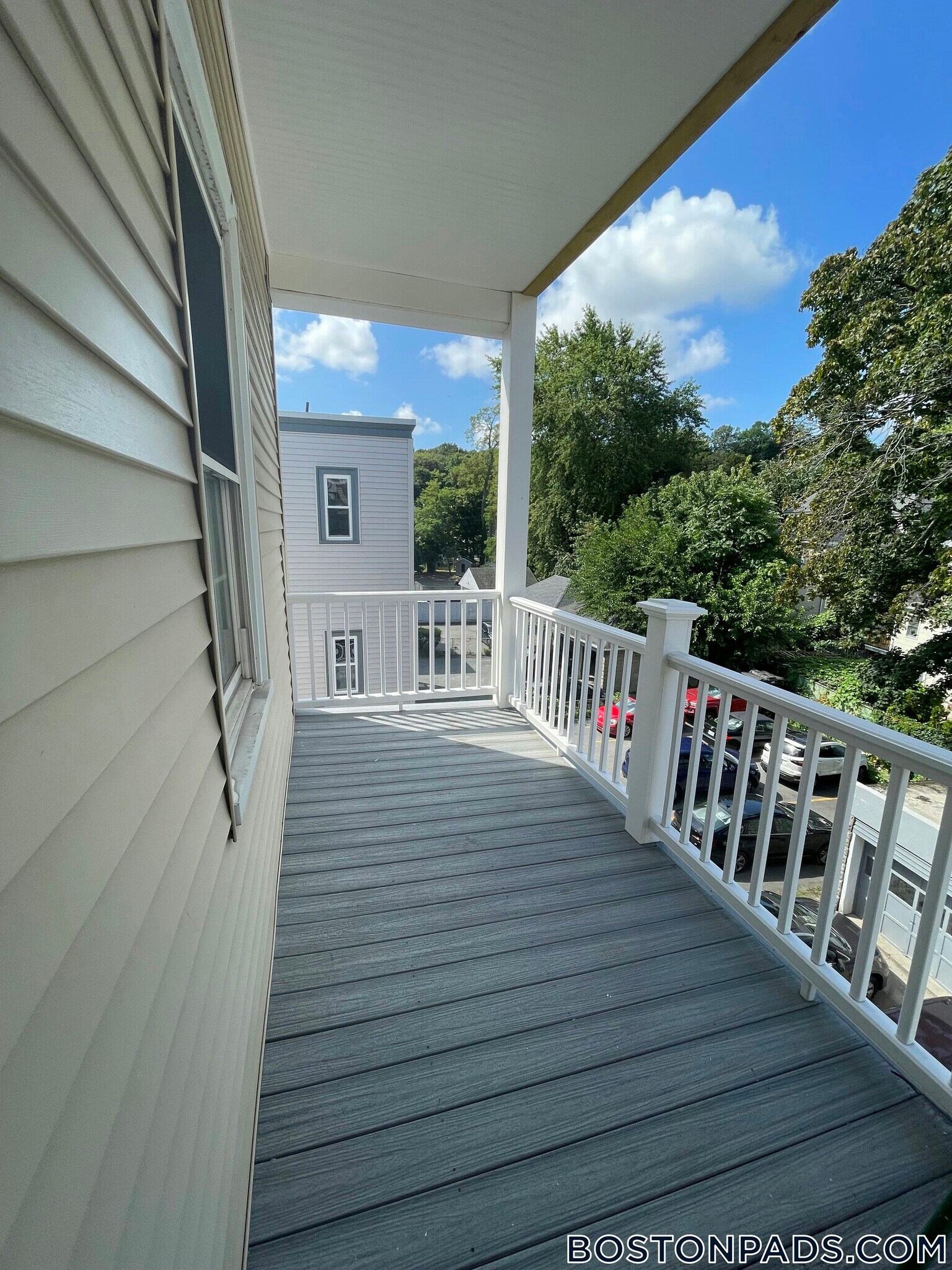 Building Photo - 44 Fairbanks St