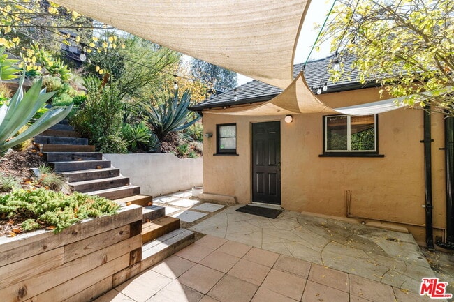 Building Photo - 1428 Holbrook St